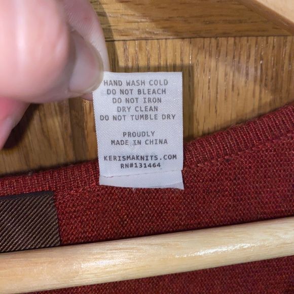 Kerisma Sweater Womens M/L Red Woolblend V-Neck Pocket Pullover Top Size Boxy - Picture 3 of 7